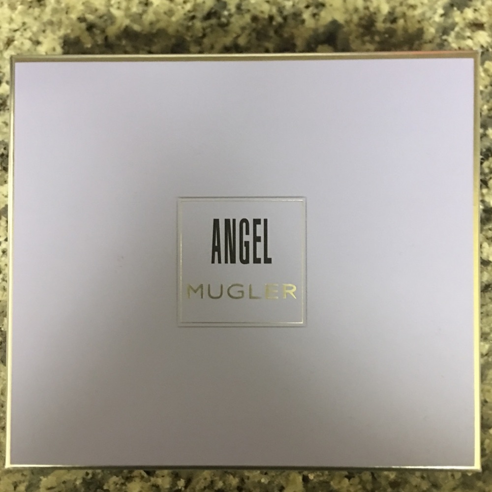Mugler Angel Perfuming Body Lotion & Shower Gel